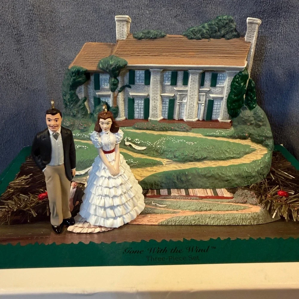 Hallmark Keepsake Gone With the Wind 60th Anniversary 3-Piece Ornament Set Tara